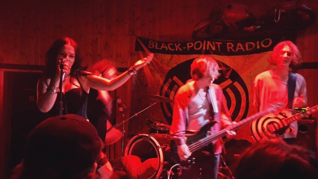 Relacja z Koncertu: Black-Point Radio i Goście, gruz na Scenie w&nbsp;Warszawie