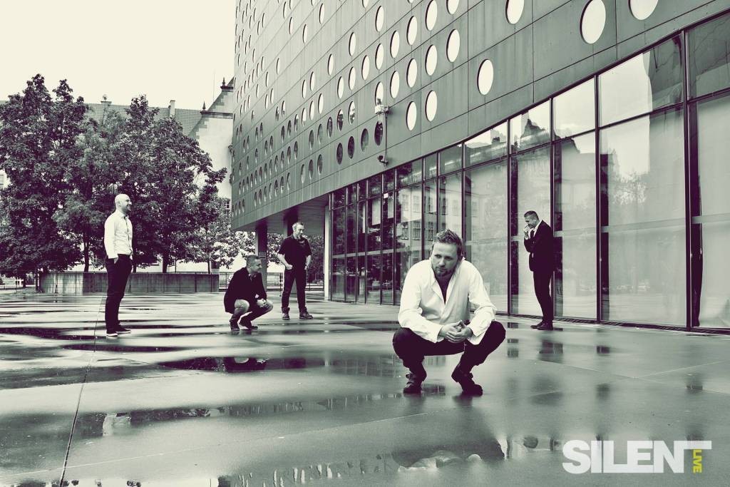 SILENTlive