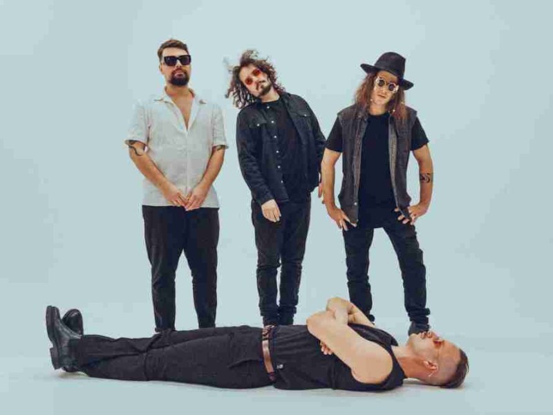 .WAVS wydaje zaskakujący utwór – cover słynnego hitu „Sutra” zespołu Sistars którym promuje Heavy Pop&nbsp;Fest